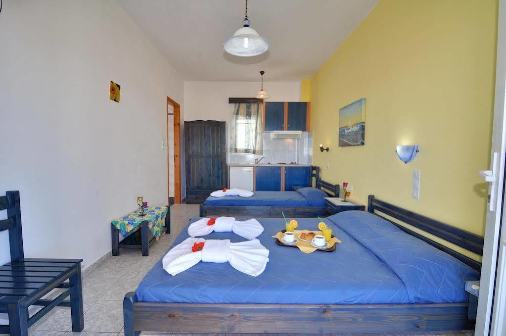 Agnanti View Hotel Pachaina ภายนอก รูปภาพ